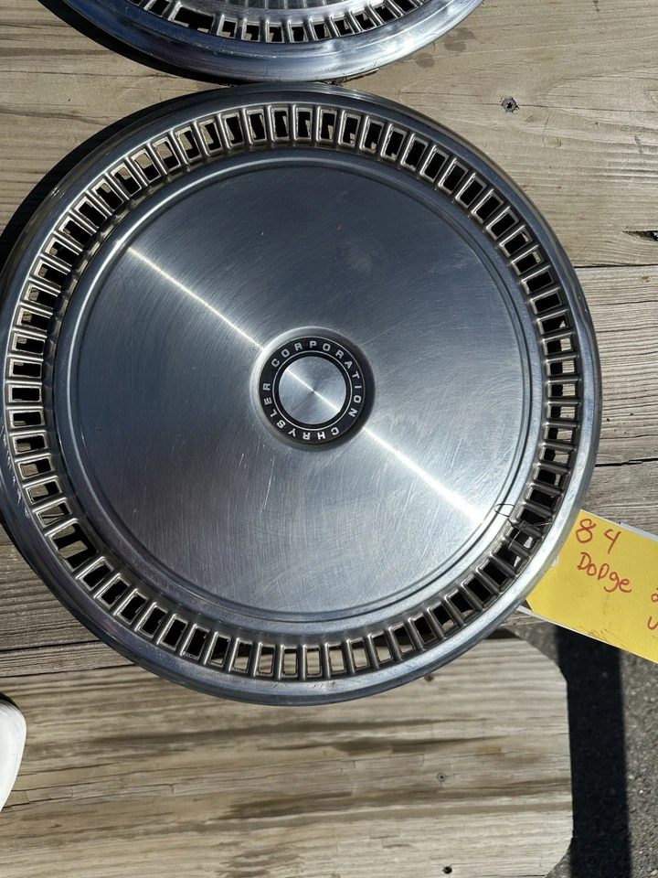 *FOUR* 1980-1989 Chrysler Corporation Truck Van Hubcaps Wheel Covers OEM 014922 - Image 4 of 4
