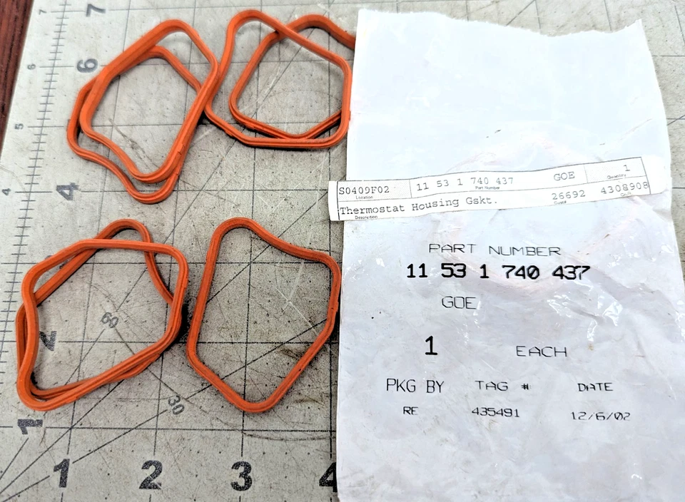 Junta de carcasa termostato OEM BMW E36 serie 3 NUEVA 323i 325i M3 11531740437 Foto 3 de 4