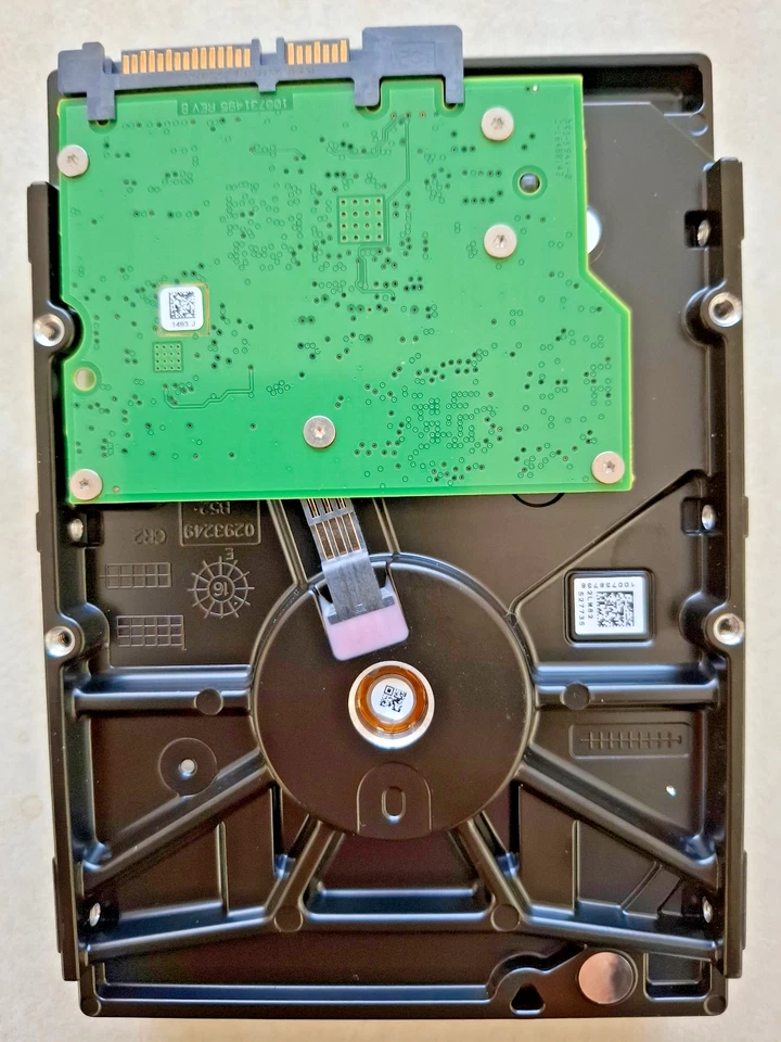 HDD Seagate FireCuda 2TB SATAIII, Intern, 7200RPM (ST2000DX002-2DV164) gebraucht - Bild 2 von 3