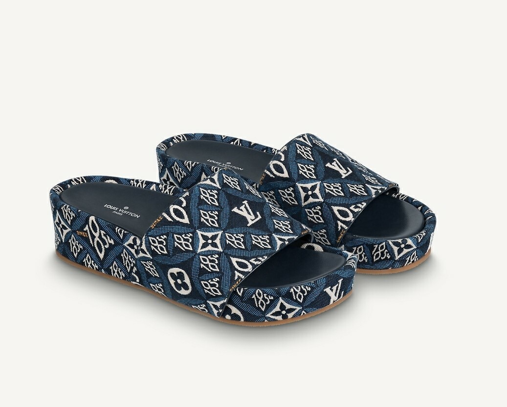 LOUIS VUITTON 1854 Blue MONOGRAM REVIVAL EMBROIDERED SANDAL LOUIS VUITTON 1854 Blue MONOGRAM REVIVAL EMBROIDERED SANDAL