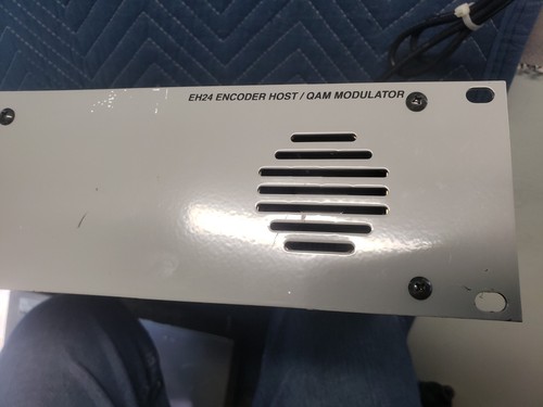 Drake Digital EH24 ENCODER HOST QAM MODULATOR with 4x SDE24 - Picture 11 of 12