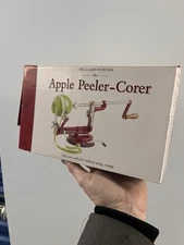 Williams-Sonoma Red Cast Iron Apple Peeler-Corer-Slicer Used Great Condition