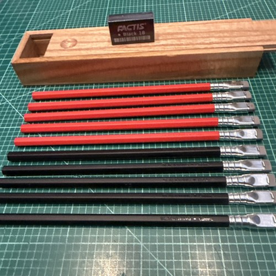 #ad Blackwing Pencils Lot 5 Red 5 Black Calder Ed. Silver Tops In Wood Box I $22.00