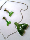 Vintage Jade maori whale dolphin tail green stone Pendant necklace earrings lot — photo 2