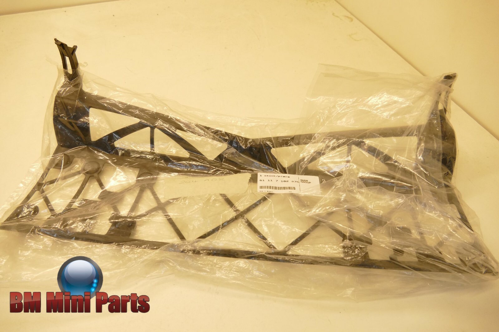 BMW Drill Hole Template Licence Plate Front 51117182375 eBay