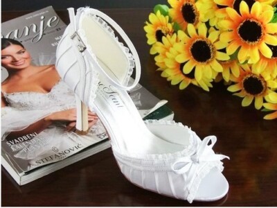 HBH Satin Brautschuhe,Lederriemchen,mit Schleife und gerafften Stoffe,7cm Absatz
