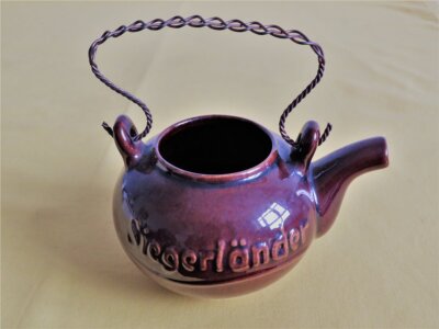 Staatsgeschenk Siegerländer Mäckes 0,6 l Keramik Kaffee Kanne Teekanne