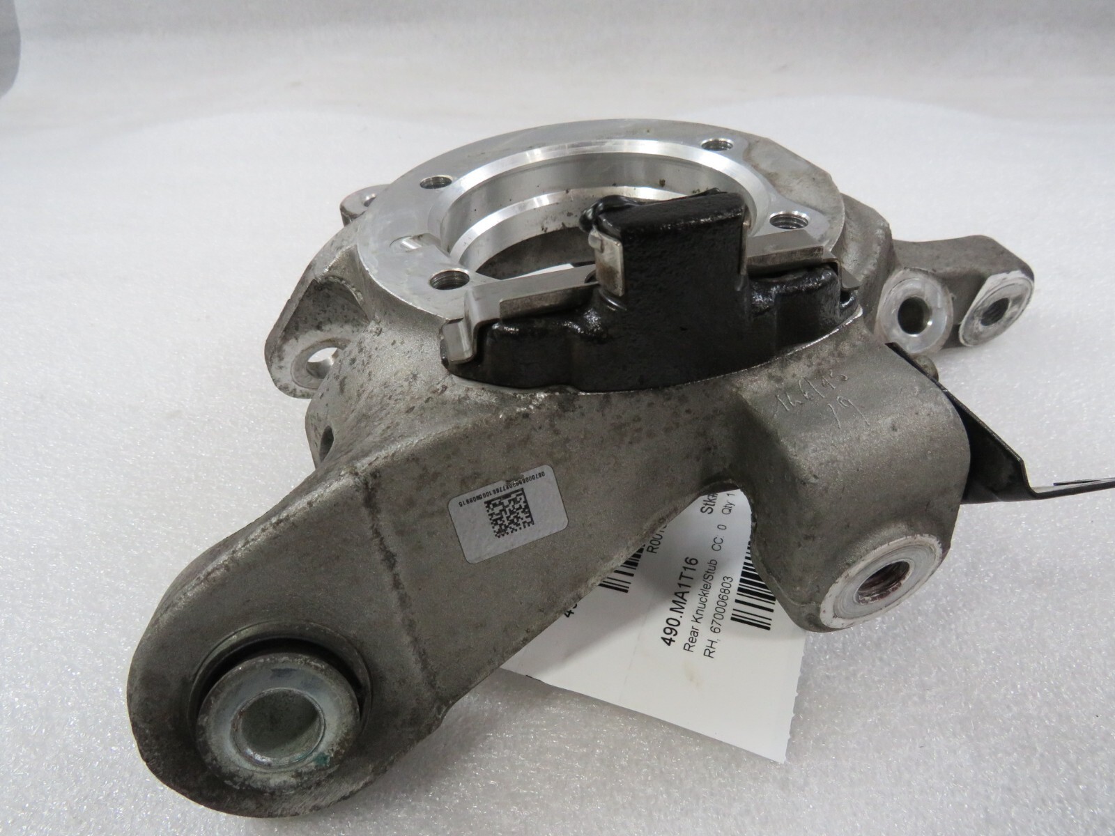 2016 Maserati Quattroporte, Ghibli, RH, Rear Knuckle/Stub, Used, P/N 670006803
