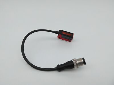 Leuze Electronic HRTR 3B/44-VXL,200-M12 Diffuse Sensor Background Suppression