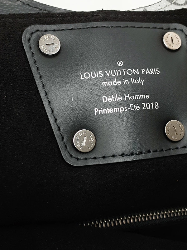 LOUIS VUITTON Monogram Eclipse Split Tote M43816 … - image 9