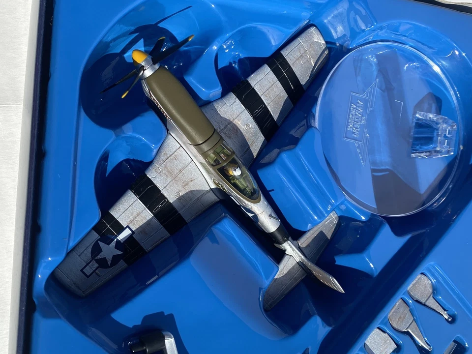 CORGI P-51D Mustang Major Walker "BUD" Malhurin Fighter Ace DIECAST 1:72 Limited - Image 3 of 4