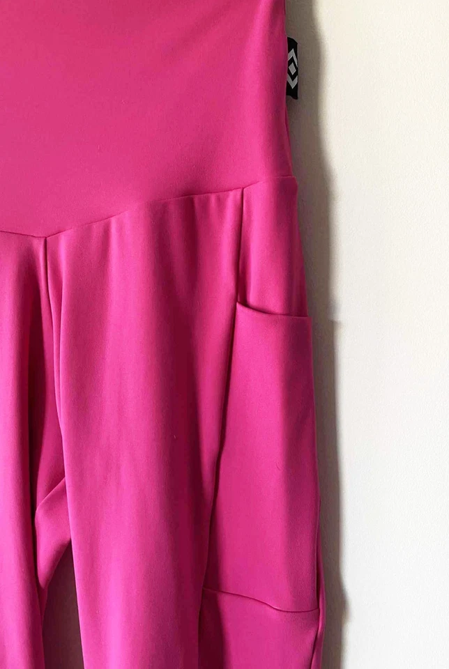 Exoticathletica Pink High Waist Panel Pocket Capri Leggings Size M 10-12 Exotica - image 2 of 4