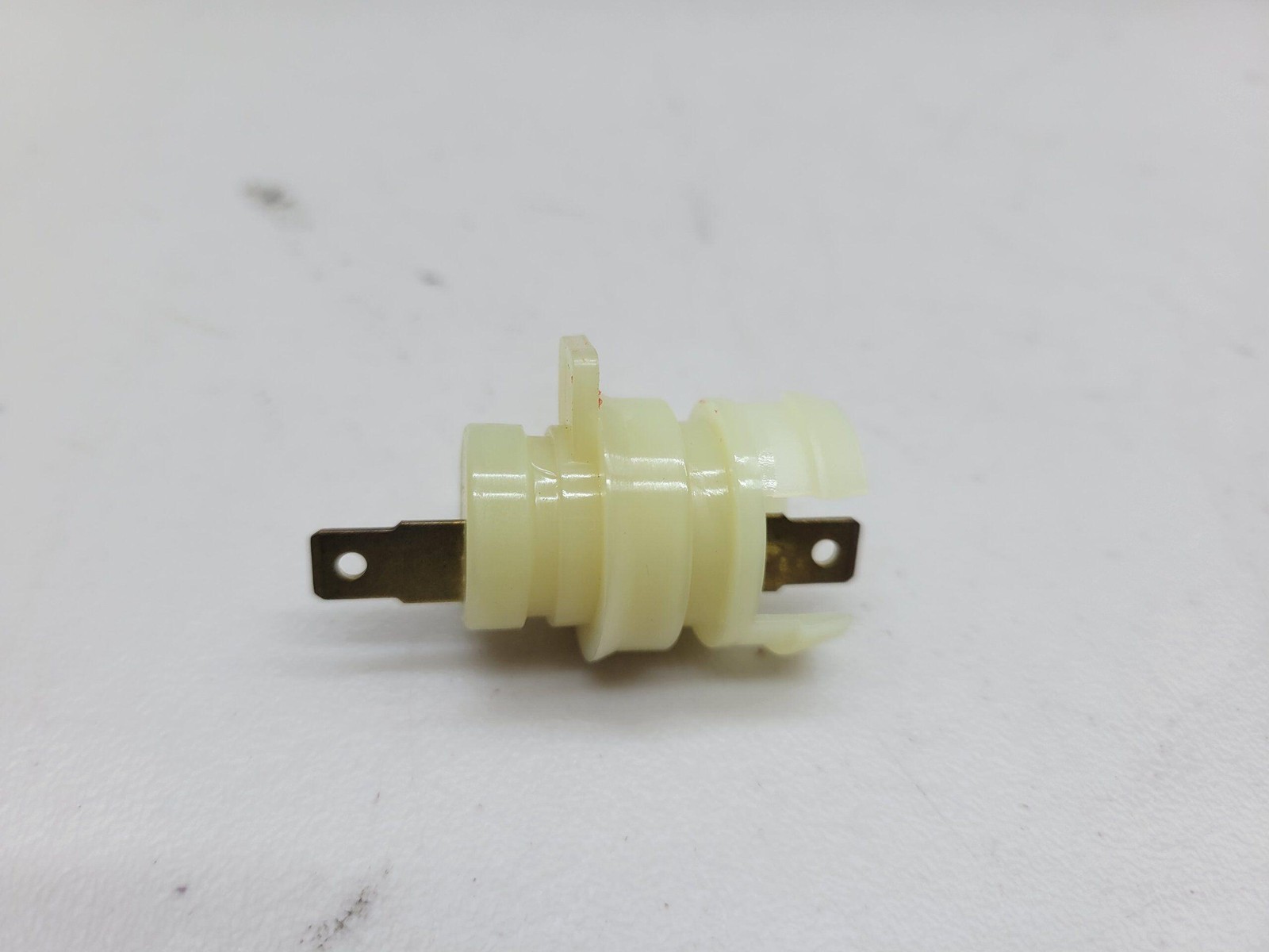 Rolls Royce / Bentley Kickdown Connector GM24205373