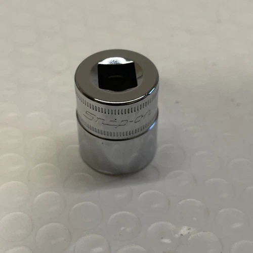 Snap-On  fsm171 17mm 3/8" drive metric 6 point  shallow chrome socket