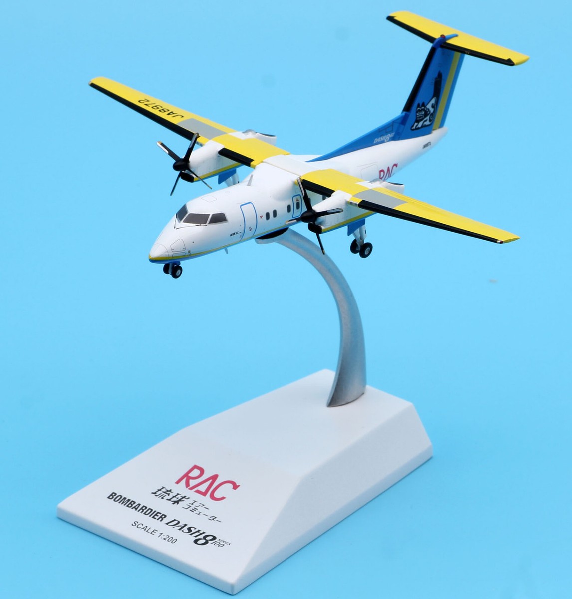 JC Wings 1:200 Dach-8 琉球エアーコミューター JA8972 JC Wings 1:200 Ryukyu Air Commuter Bombardier Dash8-Q100