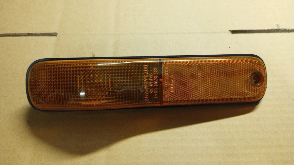 Isuzu VFR / FSR Puerta Izquierda Señal de Giro Luz / Conjunto de Lámpara Foto 2 de 4