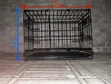 LOOK  Puppy dog crate, Removable base, RECENTLY bought.