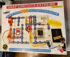 SNAP CIRCUITS EXTREME SC-750 Elenco Electronics Project Educational Kit 95%