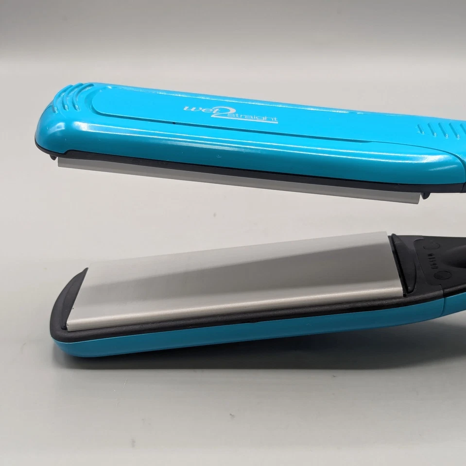 Plancha de pelo Remington Wet 2 recta 1,75" azul Foto 3 de 4