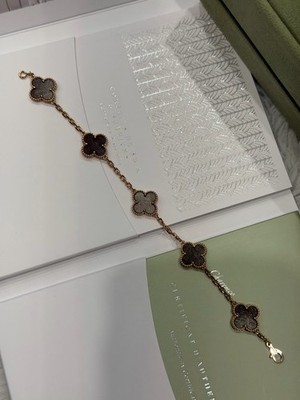 Super RARE💕NEW! Van Cleef Arpels VCA 18K RG 5 Motif Silver