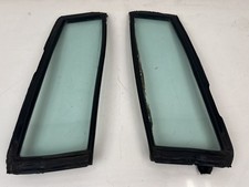 1976-1979 Cadillac Seville Rear Quarter Window Pair Oem 5589em 1976-1979 Cadillac Seville Rear Quarter Window Pair Oem 5589em