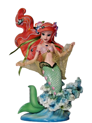Disney Showcase The Little Mermaid Ariel Couture de Force Figurine