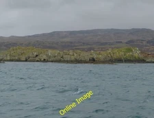 Photo 12x8 Corr Sgeir Ardbeg/NR4146 There are a whole clump of islets and c2014
