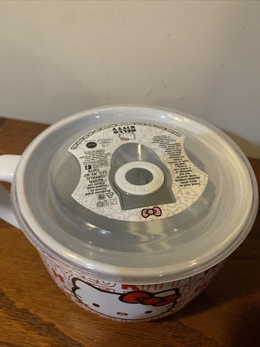 1 New Hello Kitty Sanrio Soup Mug Gift Pressure Release Lid 24 Oz Travel Cup Lot - Picture 3 of 9