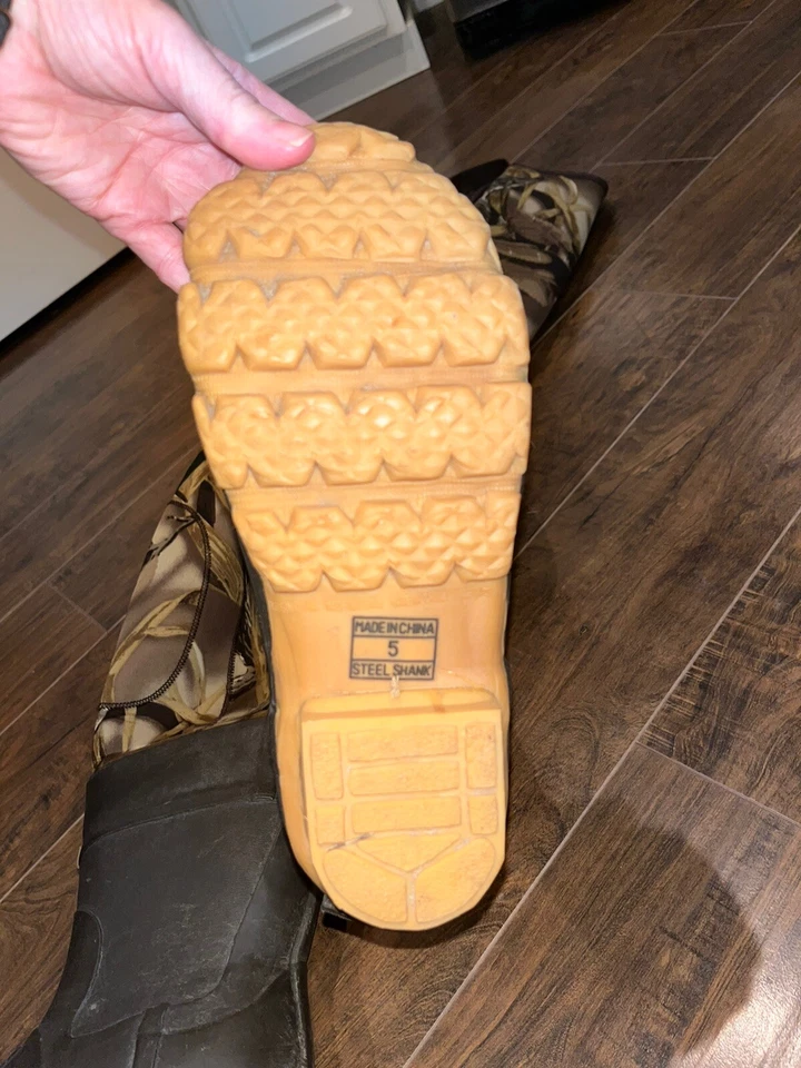Cabelas neoprene Boot-foot Chest-high Hunting Waders Neoprene Camo Sz 5 - Image 2 of 4