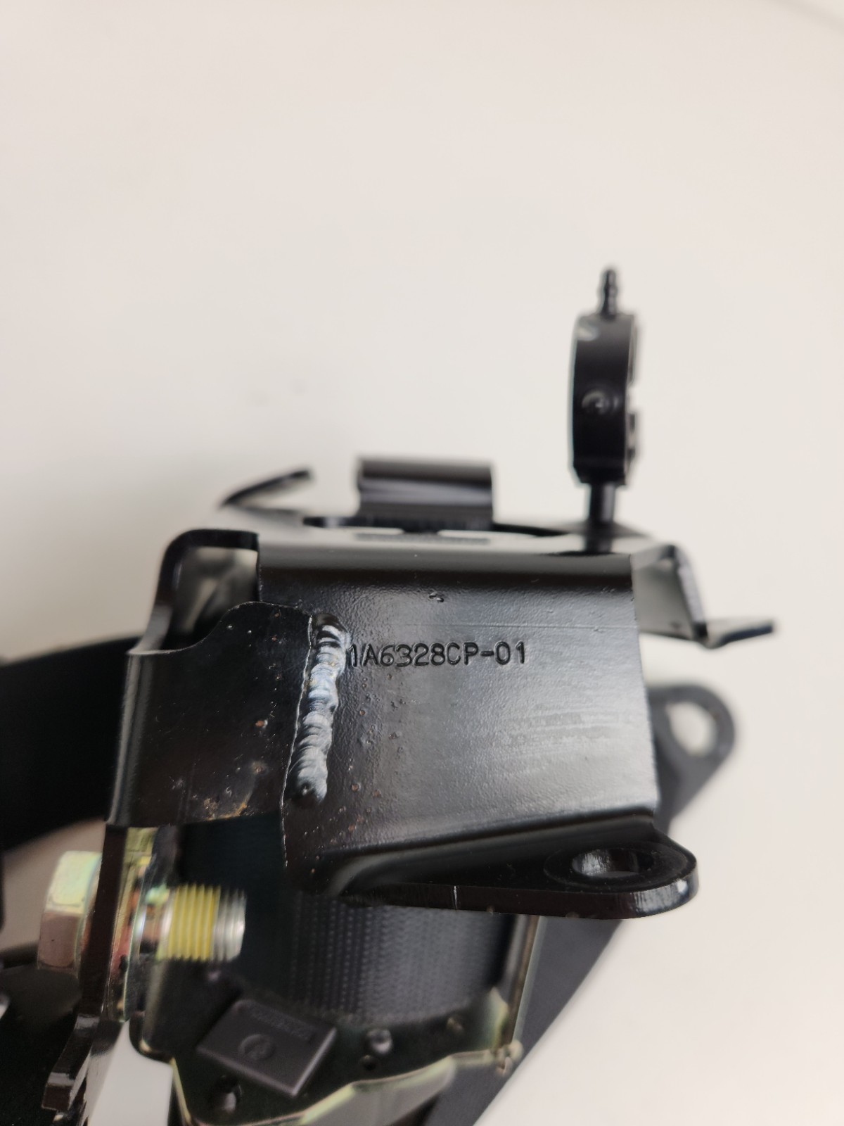 2015-2016 MCLAREN 650S SPIDER FRONT RIGHT PASSENGER SIDE SEATBELT RETRACTOR OEM