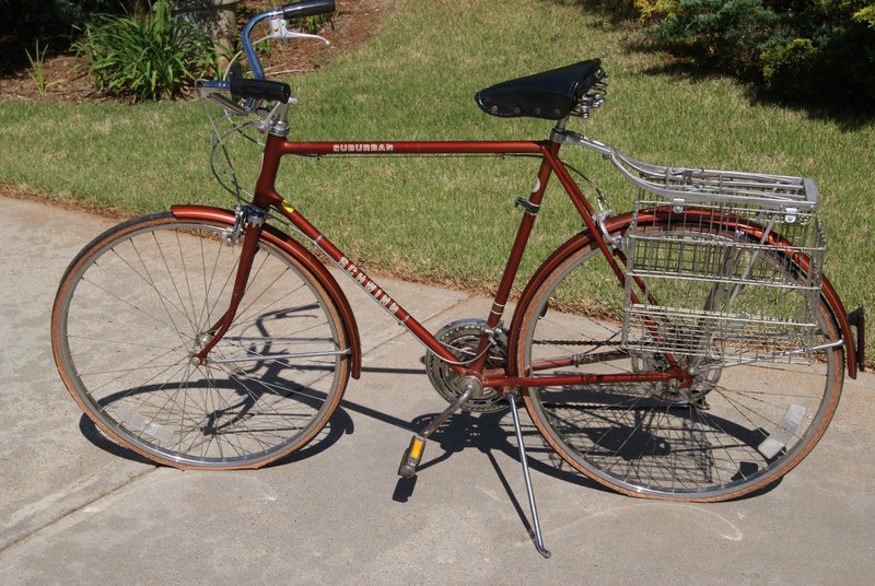 Schwinn Suburban Man's Bicycle 1980 Spicy Chestnut Color   27 X 1  1/4 tires