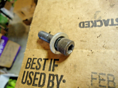 #ad CRAFTSMAN 2.3 16 CHAINSAW CLUTCH COVER SCREW $10.00
