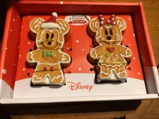 NEW Disney Mickey & Minnie Gingerbread Salt & Pepper Shaker Set 