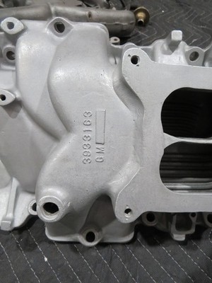 ORIGINAL GM 3933163 FACTORY RECTANGLE PORT ALUMINUM INTAKE 427