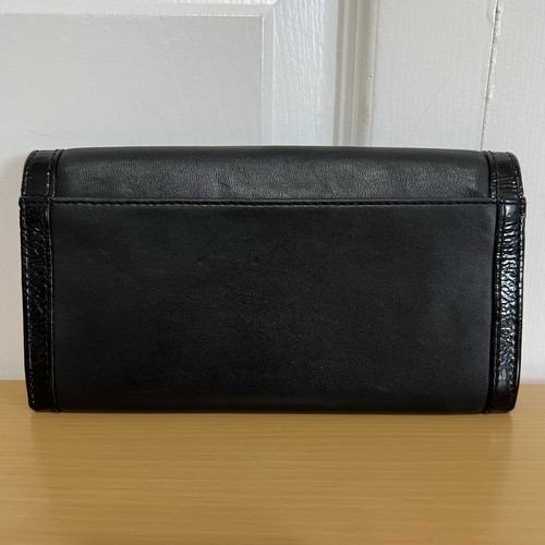 Coach Black Leather Trifold Wallet Buckle Detail - Picture 4 of 12