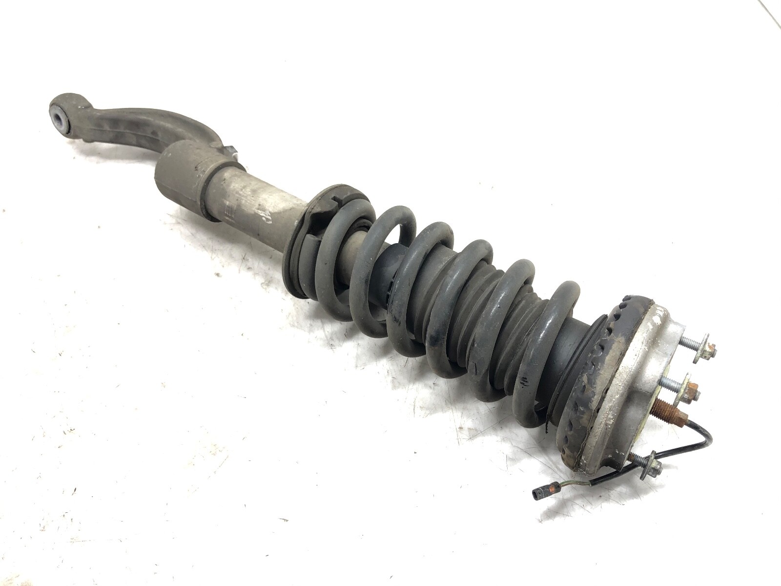 2014-2020 MASERATI QUATTROPORTE AWD LEFT DRIVER FRONT SHOCK STRUT ABSORBER OEM.