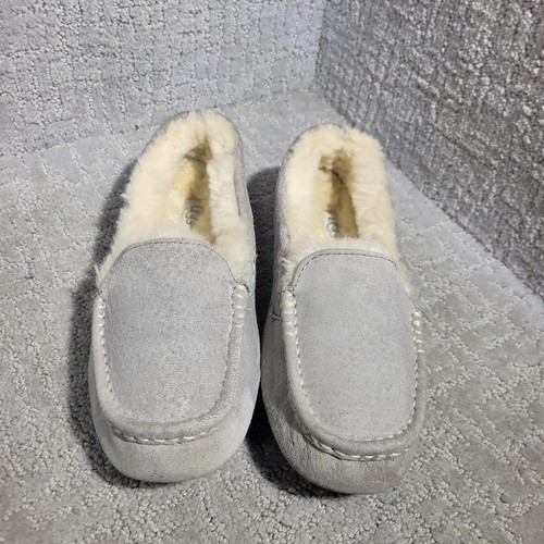 UGG Ansley Women's Size 7 US Gray Suede Shearling Sheepskin Slip On Shoes 3312 - Picture 2 of 9