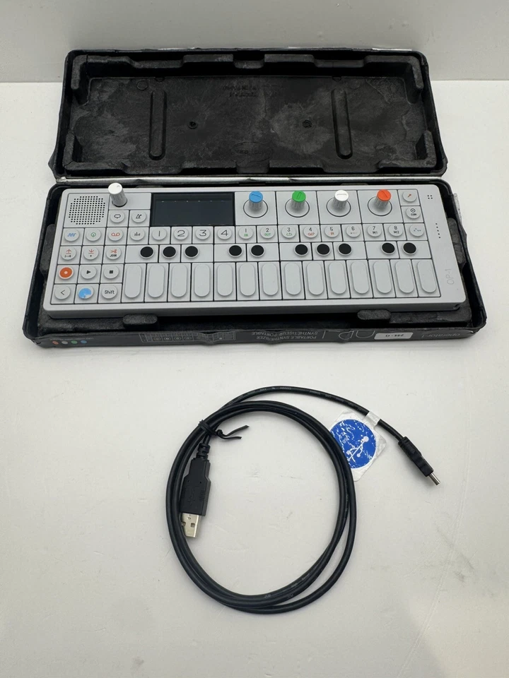 🎹 Teenage Engineering OP-1 DJ Taschen Synthesizer Sampler TE002 Tasten Problem - Bild 2 von 4