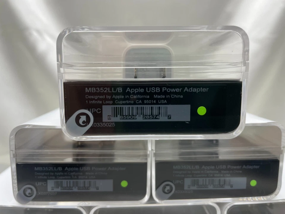 Apple 5W POWER ADAPTER  & DOCK CONNECTOR to USB CABLE A1385 MA591LL/A MB352LL/B - Image 3 of 4