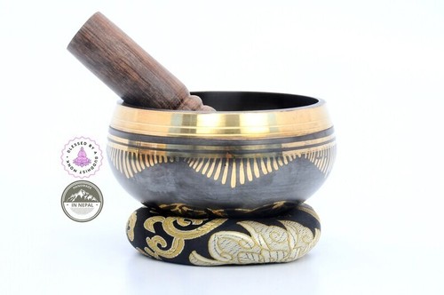 Singing Bowl set of 5-Tibetan Chakra Balancing Yoga Bowls-Healing Set-Case Bag - Picture 4 of 7