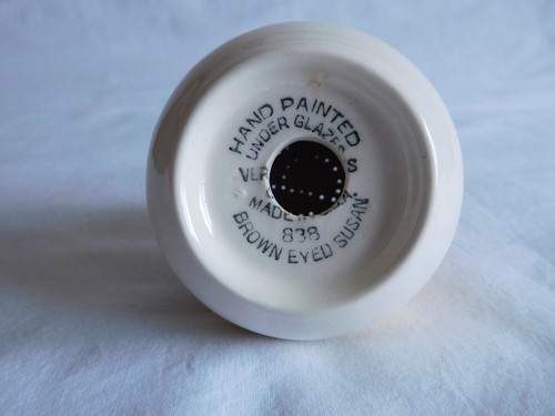 Vernonware Brown Eyed Susan Pepper Shaker - Picture 4 of 4