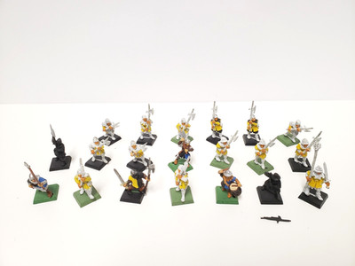 Men at Arms Halberds Halberdiers Command Bretonia Bretonnia Warhammer Metal OOP