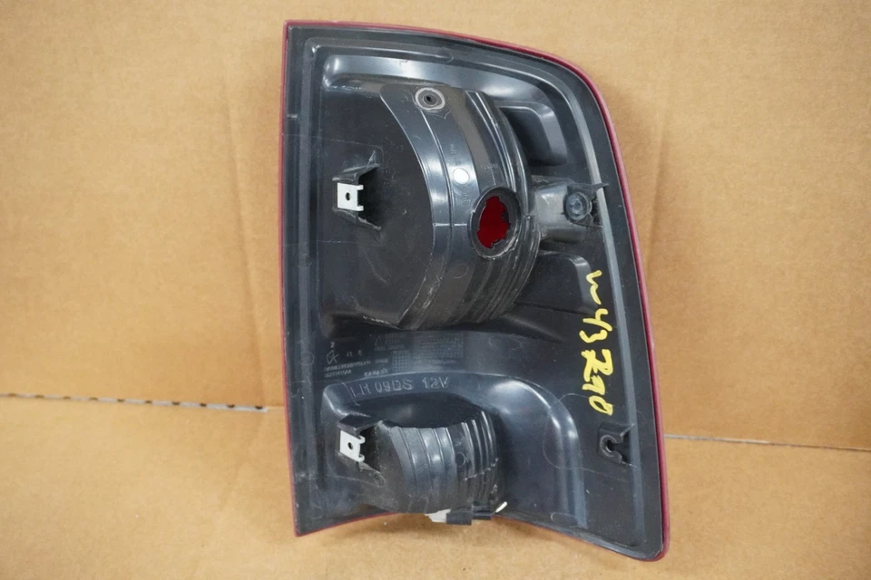 08 09 10 11 12 13 14 15 16 17 18 19 Ram 1500 luz trasera izquierda conductor 55277415AA Foto 2 de 4