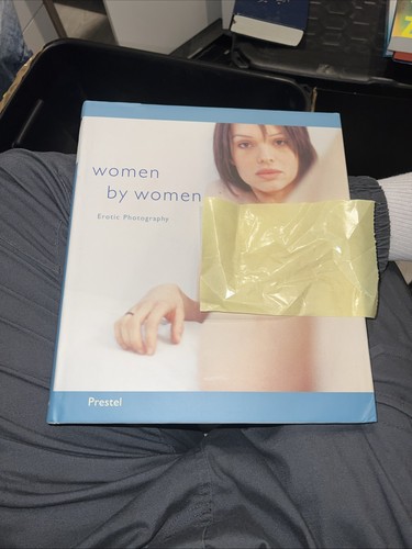 Women by Women: Female Erotic Photography by Sophie Hack, Stephanie Kunen (t2) - Picture 1 of 1