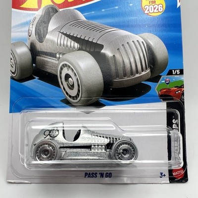 Hot Wheels Pass 'N Go 1/5 Drop Tops 5/250 90 Years Monopoly Silver