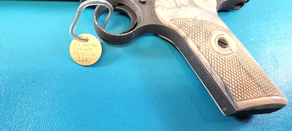 Rare Crosman Sears JC Higgins Model 150 Air Pistol Co2 .22 Cal + Provenance 1141 - Image 4 of 4