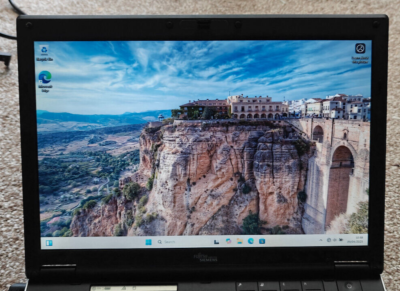 Fujitsu Lifebook S7210 2.2GHz Laptop Windows 11 Office DVD 256GB