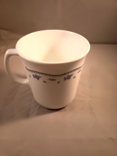 Corelle Morning Blue Coffee Cups 8 Oz Mugs Classic Blue Floral Motif--Set of 5 - Picture 3 of 4