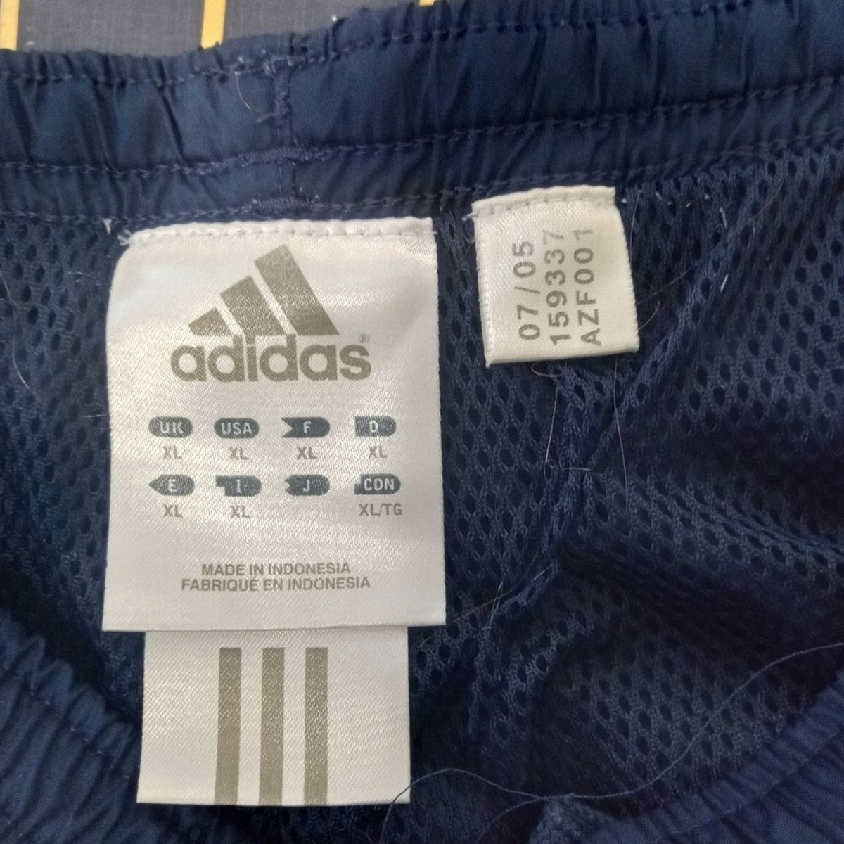 パンツ 2000's archive adidas pants 3line y2k VTG Y2K Adidas Women's Size M Black Yellow 3 Stripe Capri