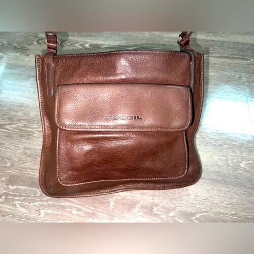 Fossil chocolate color 100% genuine soft leather shoulder handbag - Picture 1 of 12